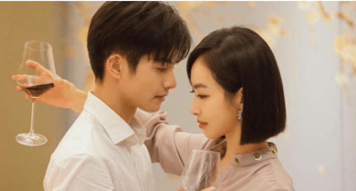 你会后悔把时间全部交给事业吗？游戏画面