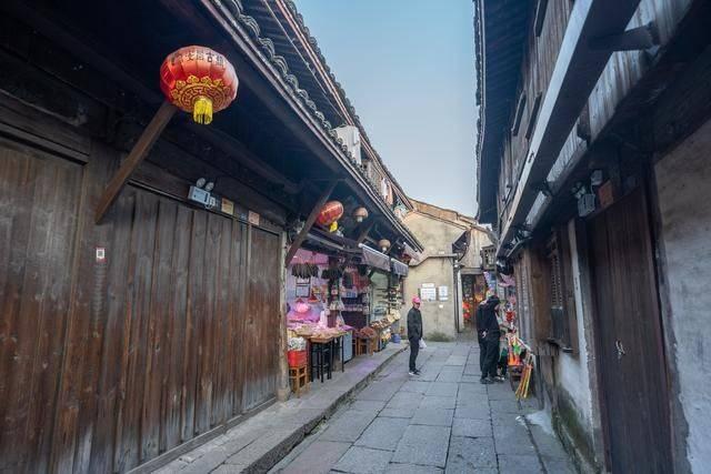 真乱了：西雅图设自治区，芝加哥一日18起枪杀，亚特兰大打死黑人